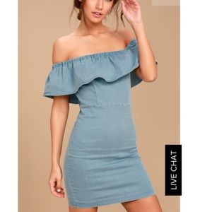 Denim mini dress 🥰